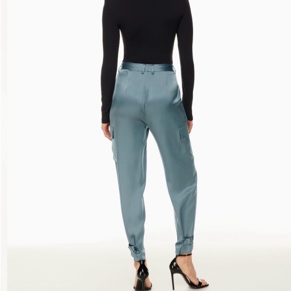 Aritzia Babaton Refined Satin Cargo Pants Slab Blue Size 10 - Picture 9 of 10
